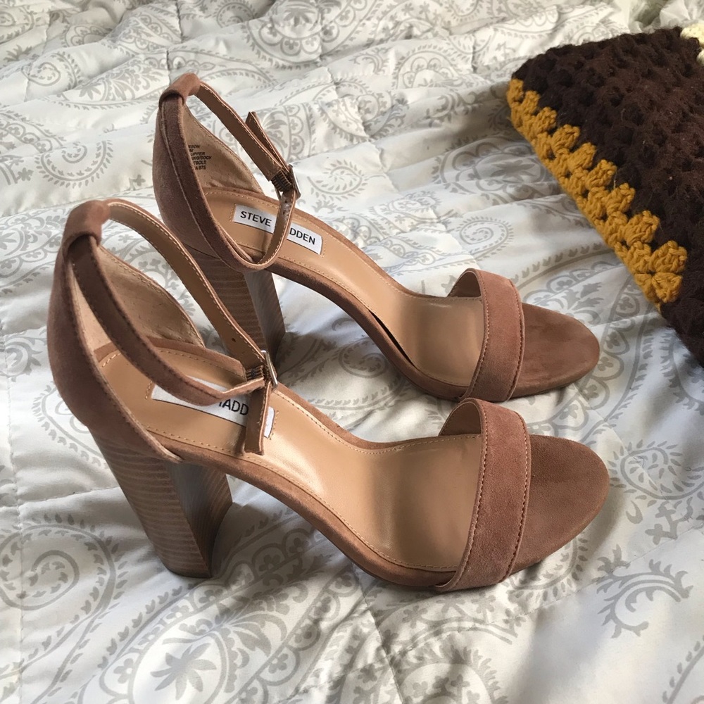 SOLD Steve Madden Carrson blush suede heels - Picture 1 of 7